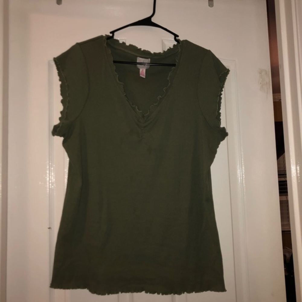 green lettuce trim tee shirt